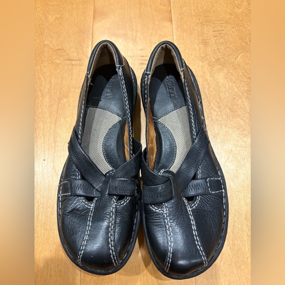 Born leather shoes sandals flat loafers black sz 8